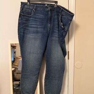 Kut from the Kloth Medium Blue Skinny Jeans